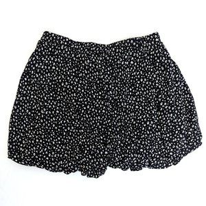 Kirious Los Angeles Black Lightweight Bubble-Hem Shorts Women's Size Medium